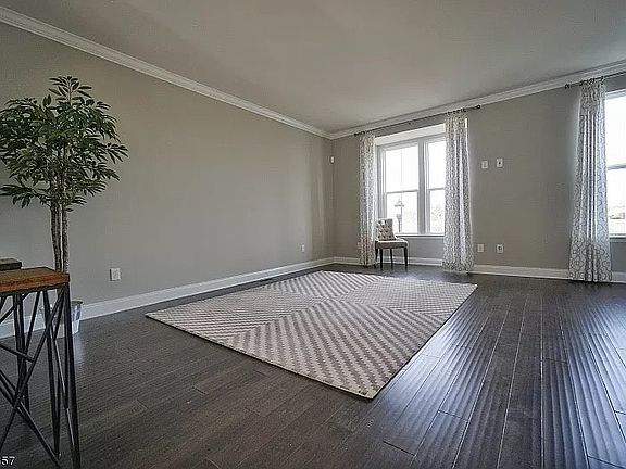 2nd Floor Living Room