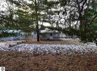 1612 Northwoods Dr, Alger, MI 48610