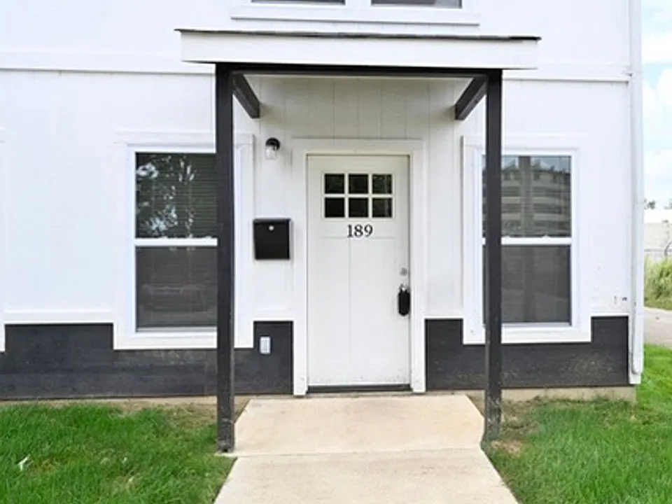 173-189 E 3rd St #189