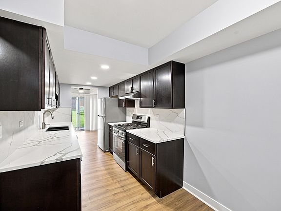 4th image of 2018 Quaker Hollow Ln #0