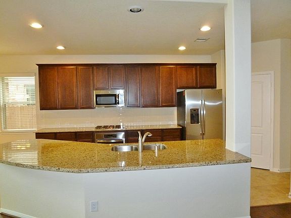 3rd image of 27018 Triana River Cir