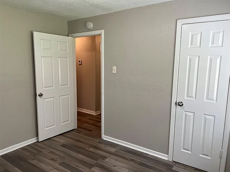 9505 Everglade Dr — Photo 17