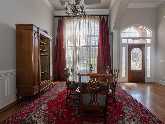 3rd image of 246 Sontag Dr
