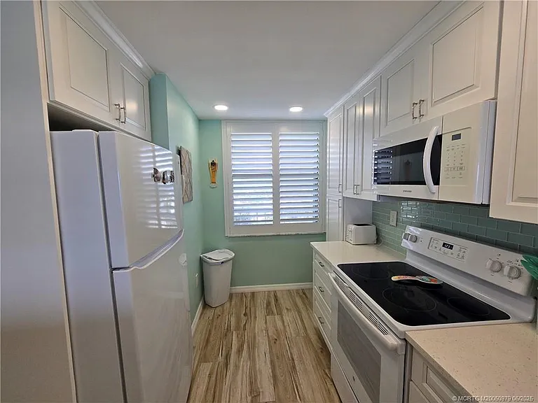 10600 S Ocean Dr #709 — Photo 15