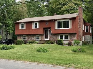 15 Wagon Wheel Rd, Dracut, MA 01826