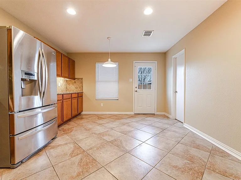 9013 Fremont Trl — Photo 11