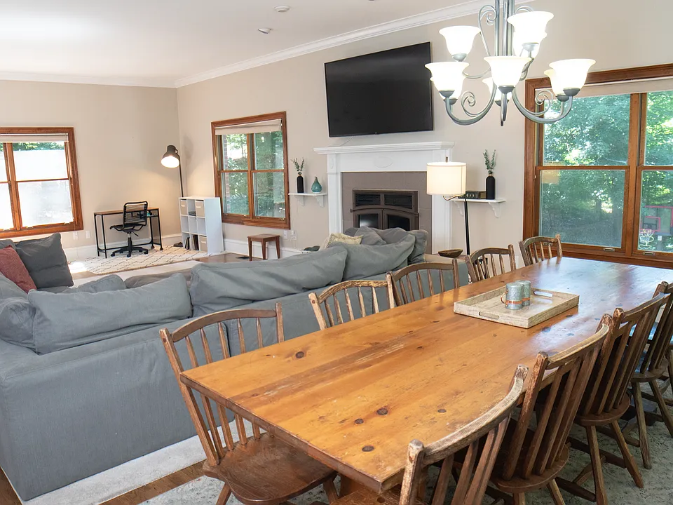 3337 Suwanee Creek Rd