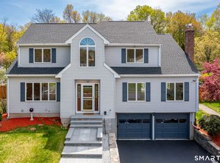 40 Country Side Drive, Rocky Hill, CT 06067