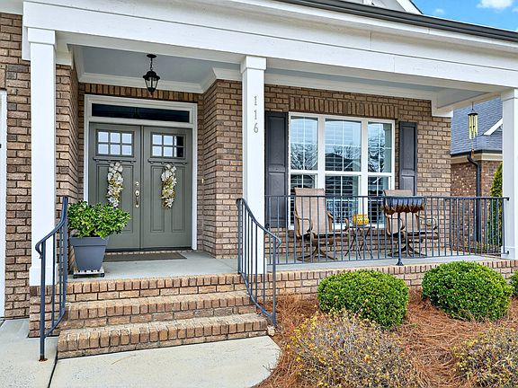3rd image of 116 Moss Creek Pl