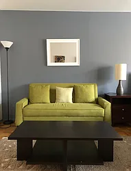 Rented by R New York
