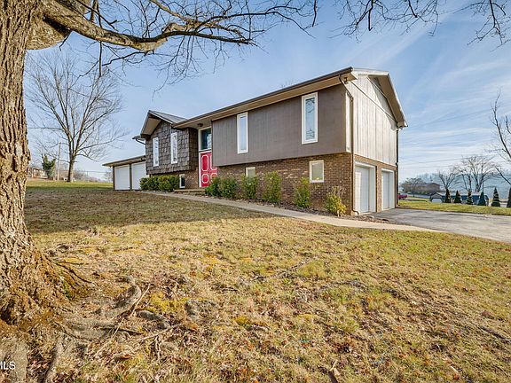 3rd image of 485 Old Hickory Cir