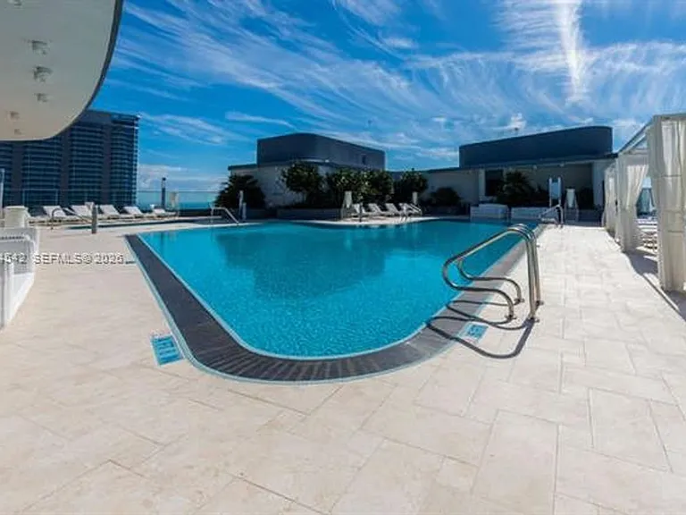 1000 Brickell Plz #CU-4104 — Photo 48