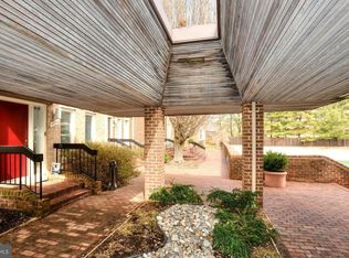 4279 Embassy Park Dr NW, Washington, DC 20016