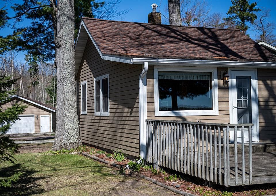 1st image of 10382N White Bear Ave