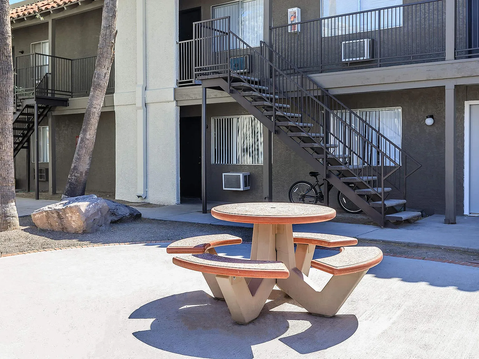 Westside Commons — Photo 4