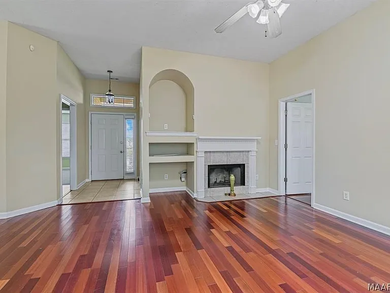 8990 Stoneridge Pl — Photo 2