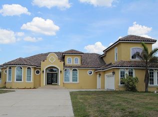 4709 Troydale Rd, Tampa, FL 33615