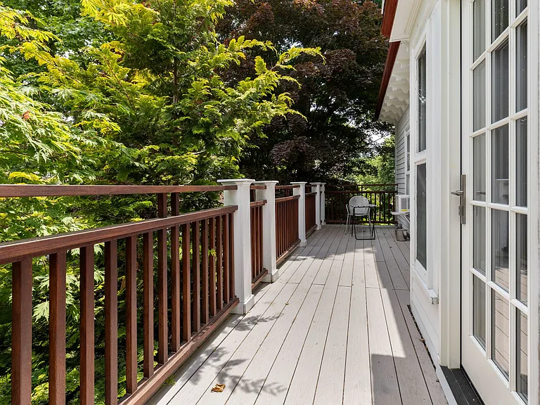 15 Myrtle St — Photo 23