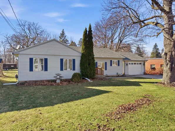 175 N Dries STREET, Saukville, WI 53080