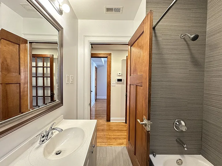 3050 N Milwaukee Ave #R3 — Photo 19