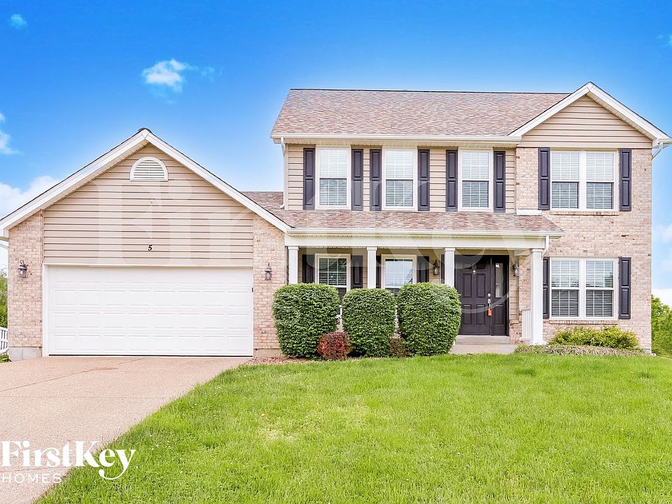 1st image of 5 Shady Moss Ct
