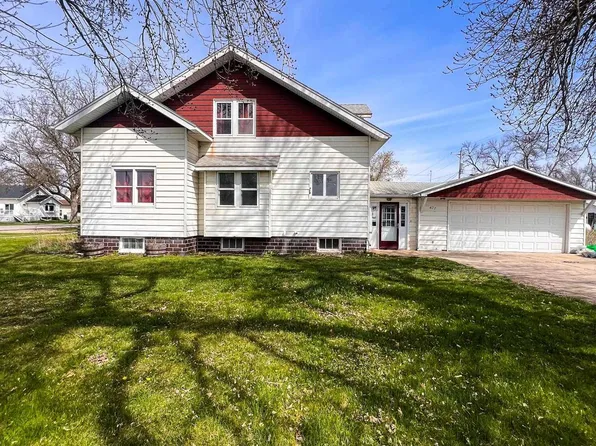 422 Main Ave, Woden, IA 50484