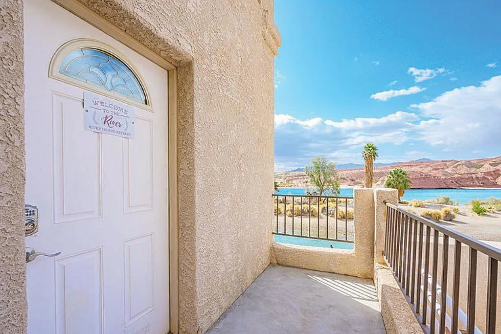 2412 Castle Rock Cir — Photo 3