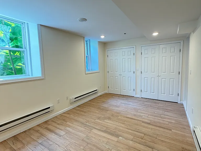 22 Hilliard Ave — Photo 7