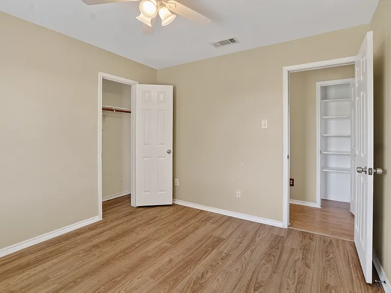 116 Meadow View Ln — Photo 13