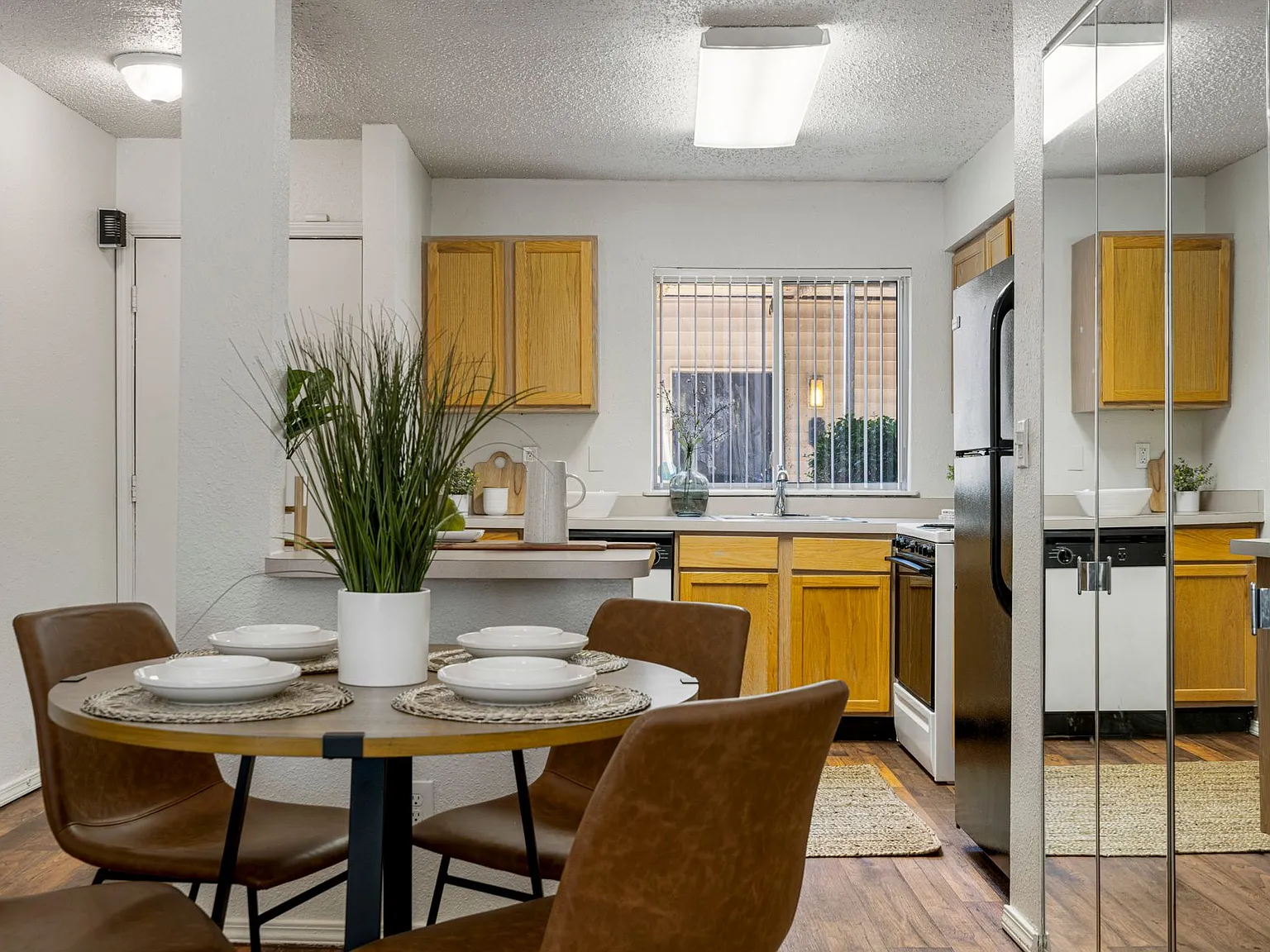 Deerfield Estates - $300 Off Move-In Costs! — Photo 4