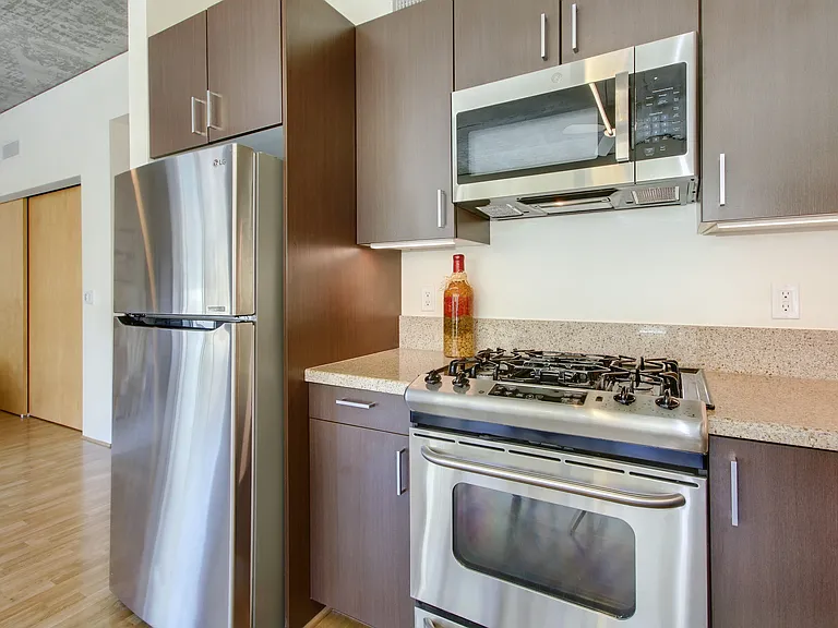 1818 L St #515 — Photo 42