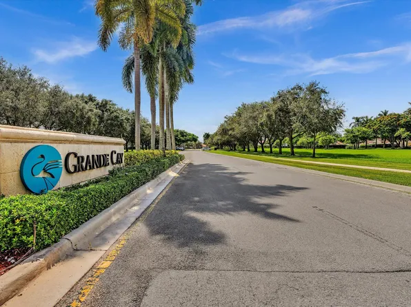 2092 SW 176th Avenue, Miramar, FL 33029