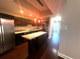 1304 Morganton Rd #203, Fayetteville, NC 28305
