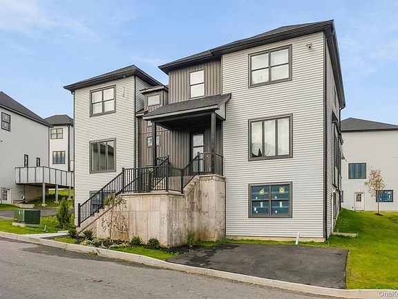 2nd image of 2 Periwinkle Court