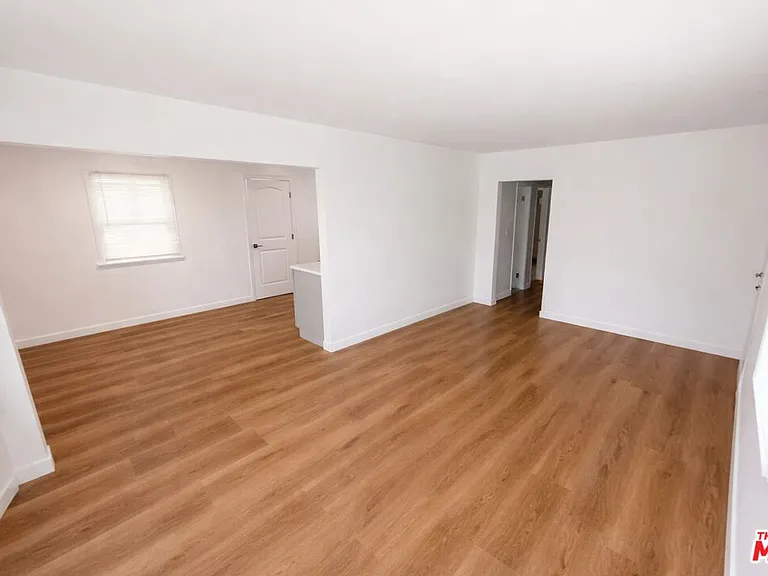 9132 Crenshaw Blvd — Photo 3