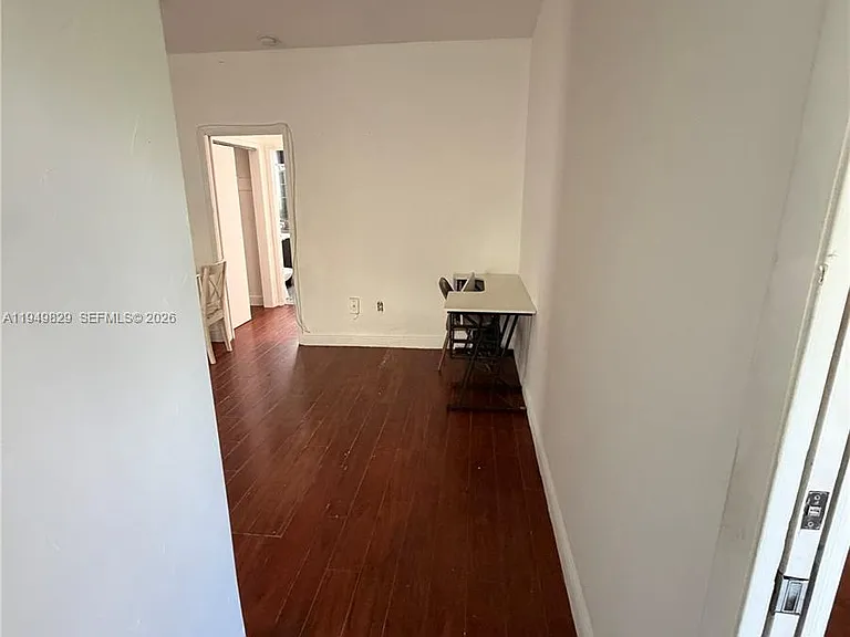 1026 Euclid Ave #6 — Photo 3