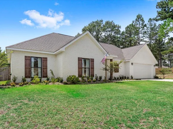 53 Vera Ln, Hattiesburg, MS 39401