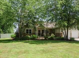 4929 Scottdale Rd, Saint Joseph, MI 49085