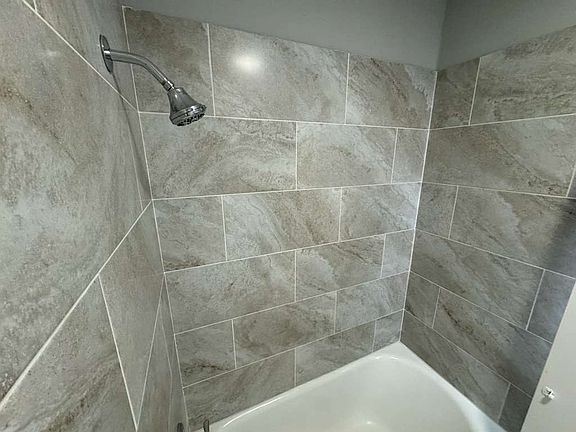 2nd image of 6868 N Overhill Ave #3