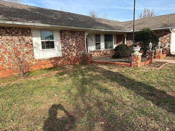 4th image of 6209 NW 83rd St