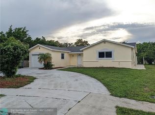 22751 SW 55th Ave, Boca Raton, FL 33433