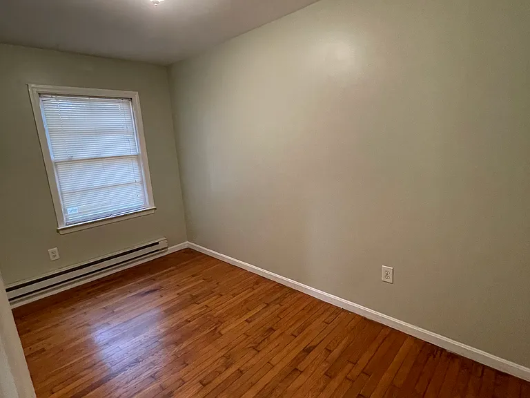 4760 Glenn St #C — Photo 11