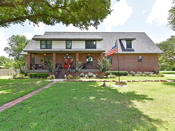 14323 Buffalo St, Needville, TX 77461