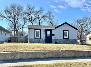 1442 7th St SW, Minot, ND 58701