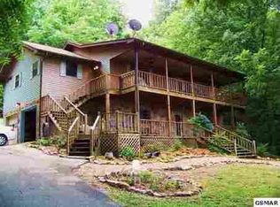 2360 Cove Mountain Ln, Sevierville, TN 37862