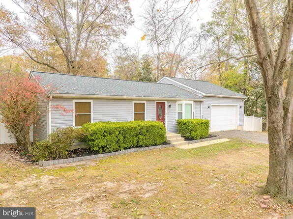 2027 Nostalgia Dr, Saint Leonard, MD 20685
