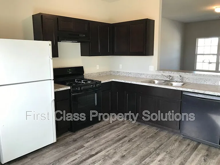 1716 W Antler Way — Photo 4