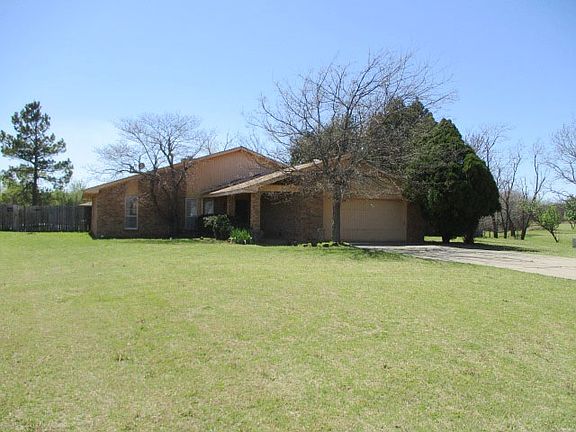 2nd image of 231 Curts Dr