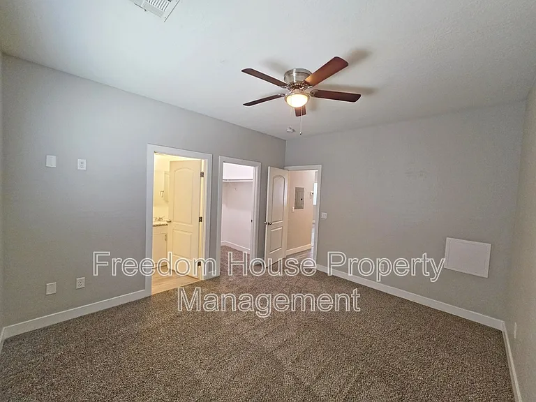 1121 Sixshooter Ave #1 — Photo 24