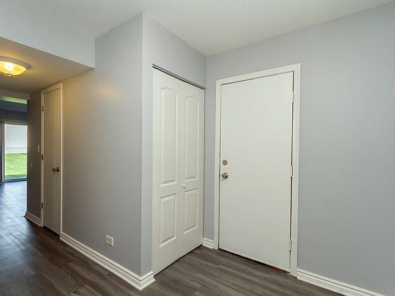 3rd image of 1109 Rockport Dr